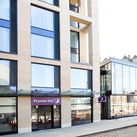 Premier Inn Edinburgh City Centre Royal Mile Exterior photo